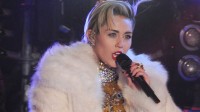 Miley Cyrus: Blamiert sich mit Song